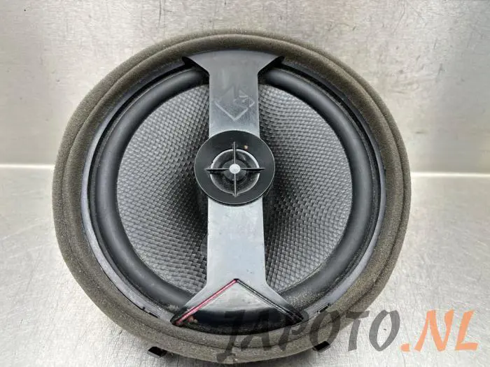 Altavoz Mitsubishi Outlander