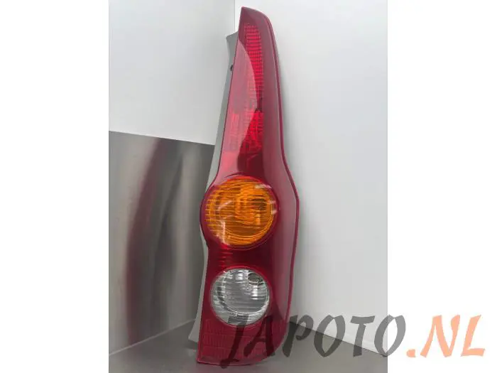 Luz trasera derecha Daihatsu Cuore