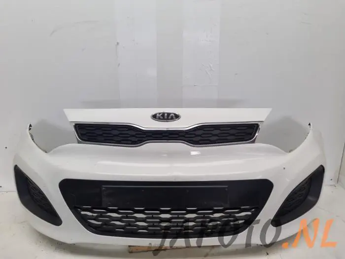 Parachoques Kia Rio