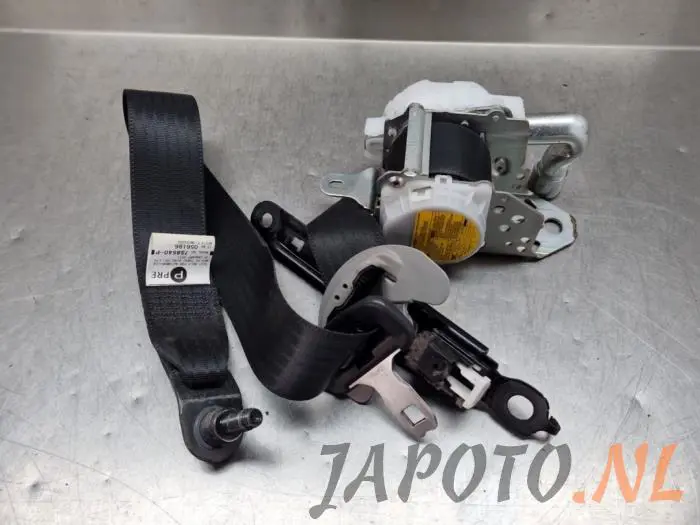 Cinturón de seguridad izquierda delante Toyota Rav-4