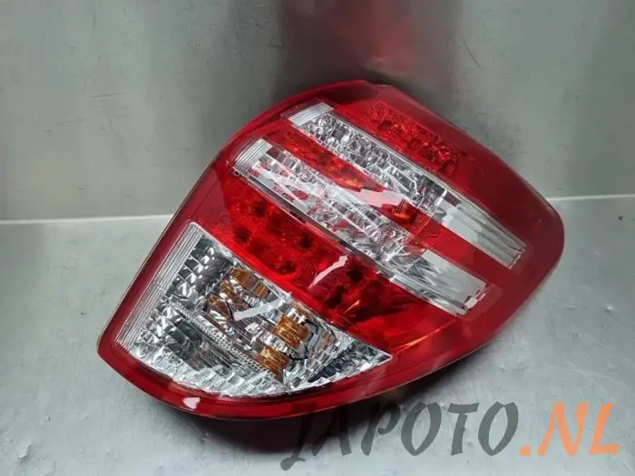 Luz trasera derecha Toyota Rav-4