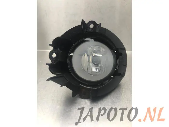 Luz antiniebla izquierda delante Toyota Avensis