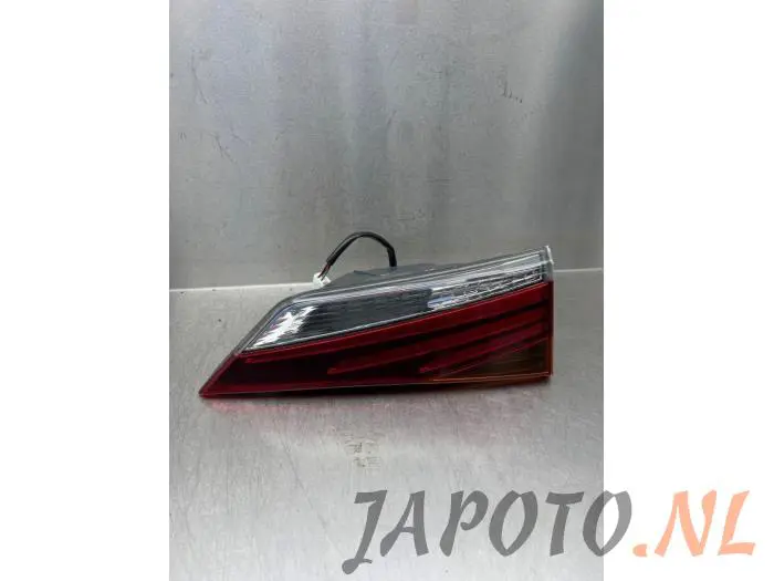 Luz trasera izquierda Lexus IS 300