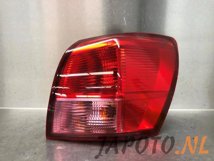 Luz trasera derecha Nissan Qashqai