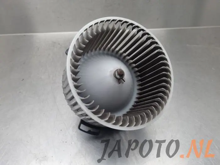 Motor de ventilador de calefactor Mazda 3.