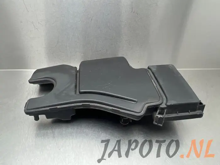 Cuerpo de filtro de aire Toyota Aygo