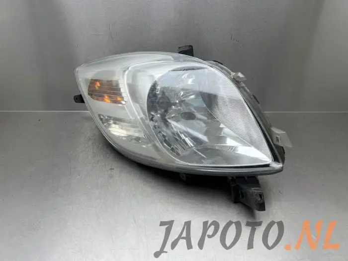 Faro izquierda Toyota Yaris