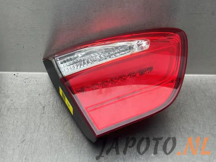 Luz trasera izquierda Kia Rio