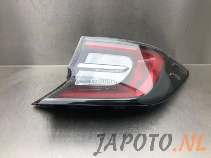 Luz trasera derecha Toyota Corolla