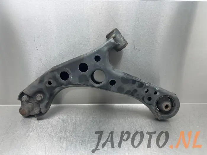 Brazo portante lado inferior derecha delante Toyota Corolla