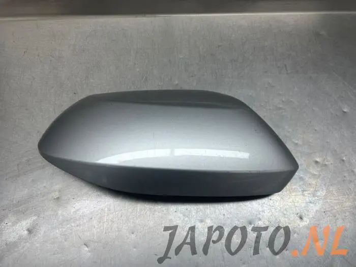 Tapa de retrovisor derecha Toyota Corolla