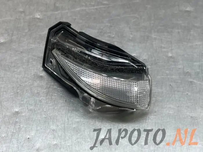 Intermitente de retrovisor derecha Toyota Corolla