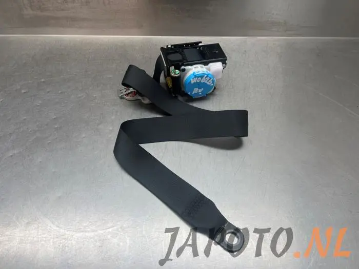 Cinturón de seguridad derecha delante Suzuki Swift