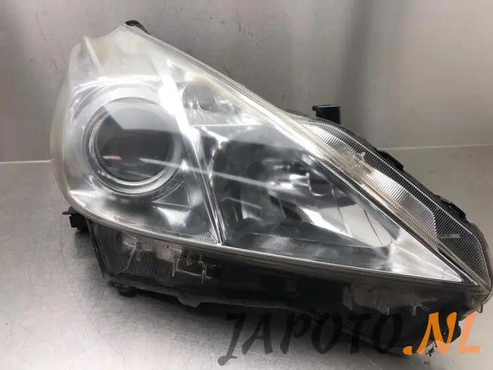 Faro derecha Toyota Prius Plus