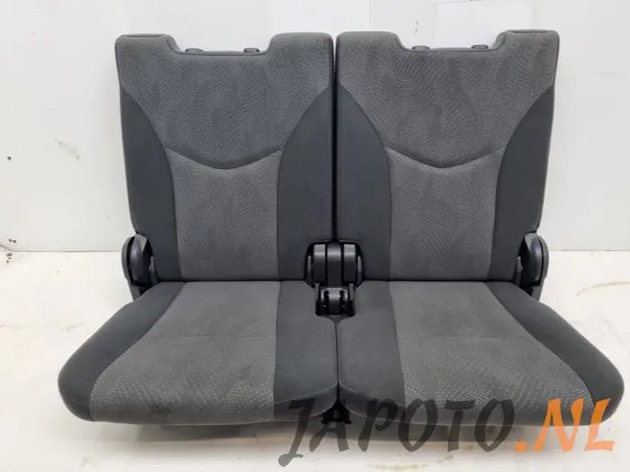 Asiento detrás Toyota Prius Plus