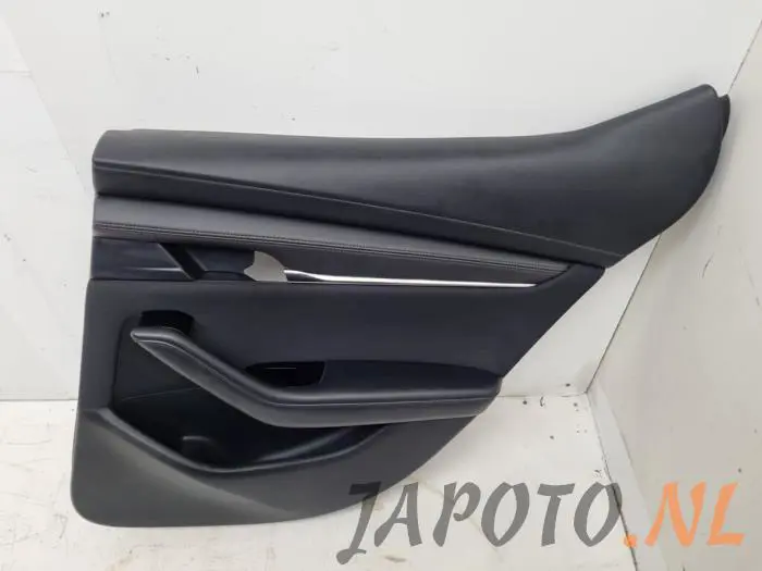 Tapizado de puerta de 4 puertas derecha detrás Mazda 3.