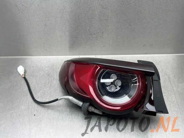 Luz trasera izquierda Mazda 3.