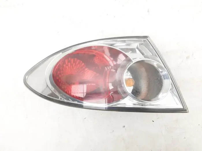 Luz trasera izquierda Mazda 6.