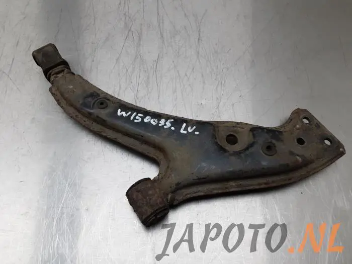 Brazo portante lado inferior izquierda delante Toyota Starlet