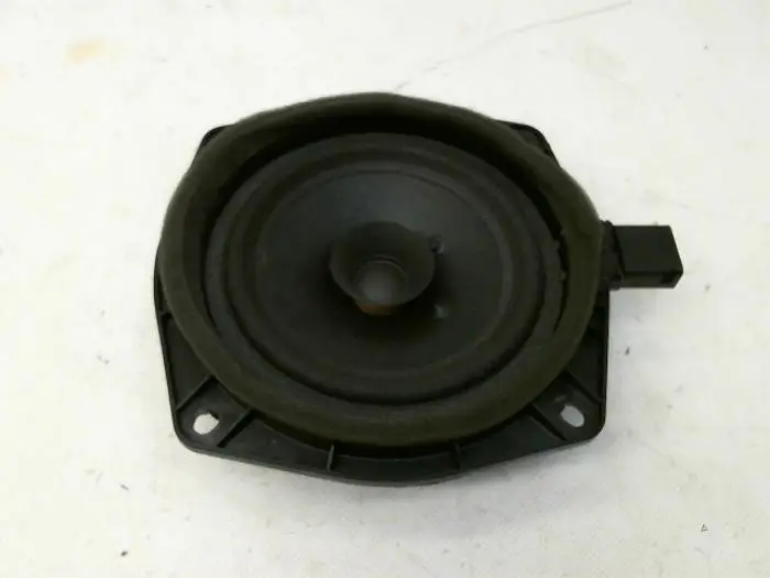 Altavoz Mitsubishi Colt