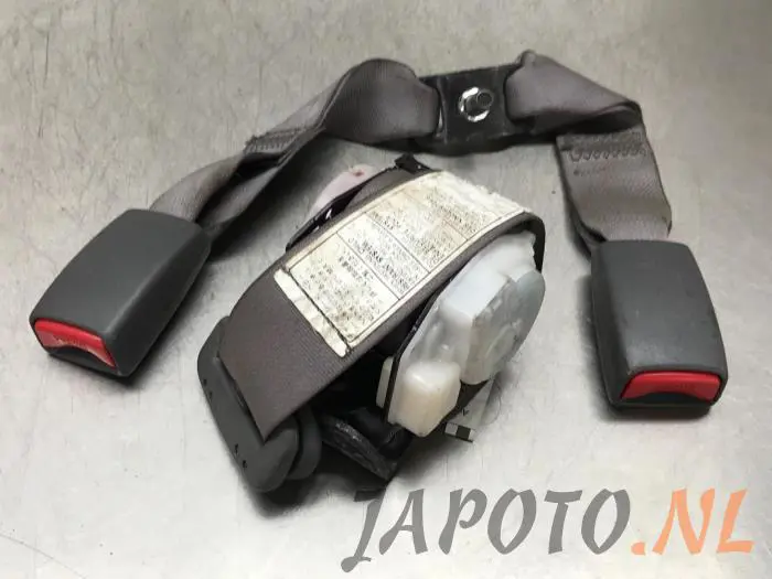 Cinturón de seguridad izquierda detrás Mazda 323F