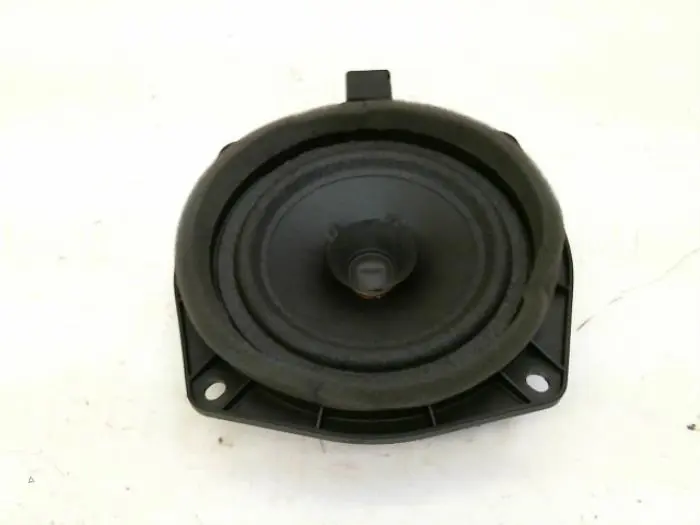 Altavoz Mitsubishi Colt