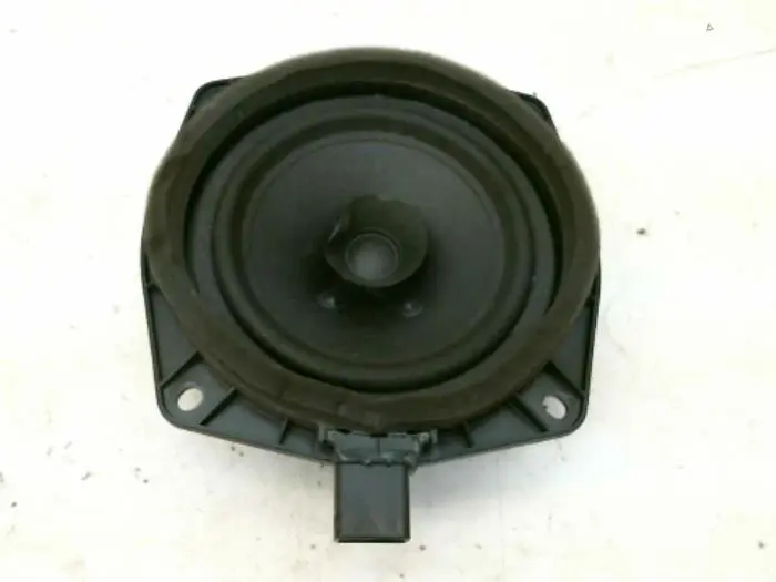 Altavoz Mitsubishi Colt