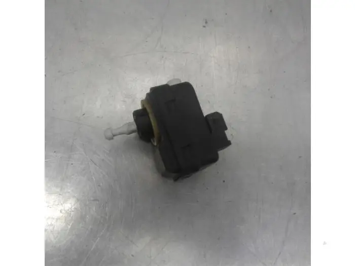 Motor de faro Nissan Note